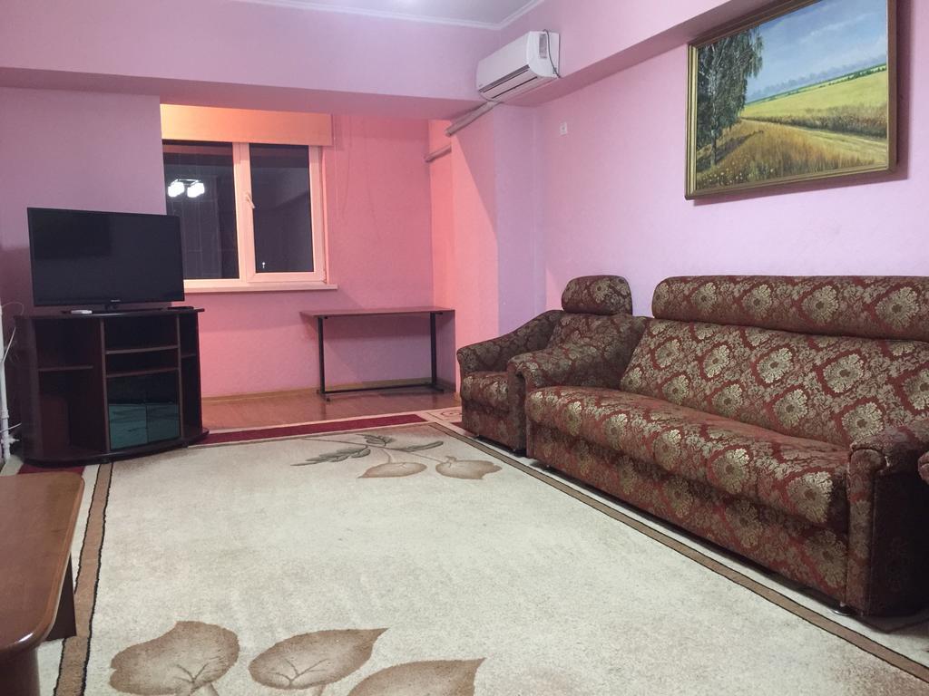 Bishkek Apartment Central Exterior foto