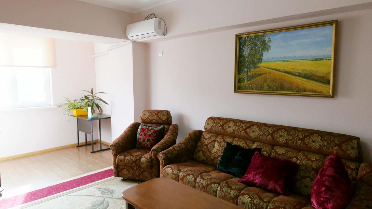 Bishkek Apartment Central Exterior foto